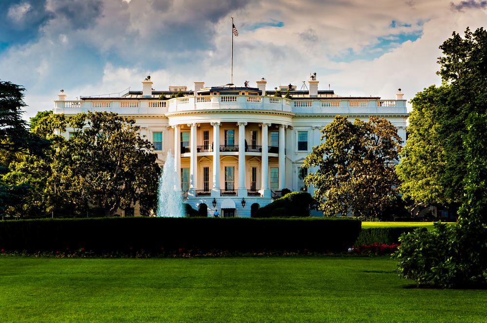 La Maison Blanche par une belle journée d'été, Washington, DC.